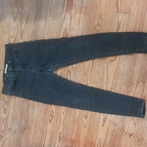 Levi's Women's Dark Wash Skinny Jeans Size 27